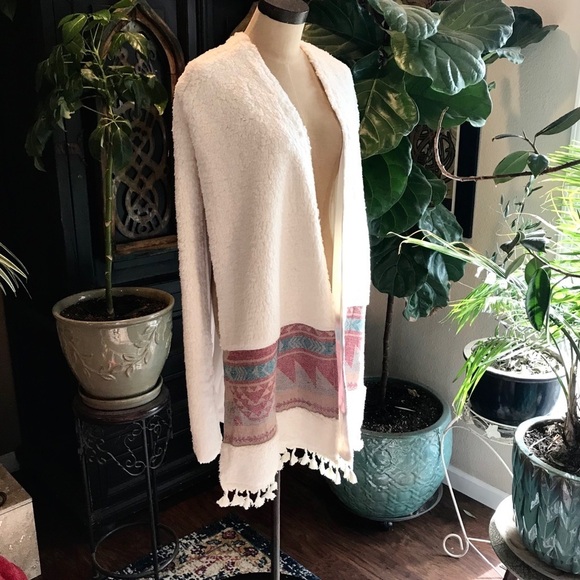 Hommage Trix Teddy Bear faux fur boho poncho - Picture 5 of 8